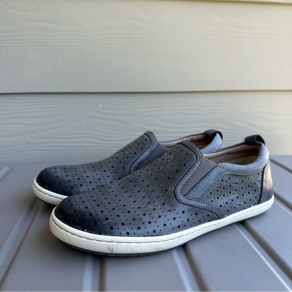 TAOS Court Leather Perforated Low Top Slip On Shoes Charcoal Leather Size 7 - Picture 2 of 8